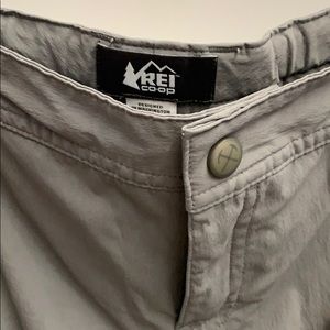 REI boys 18(xl) grey convertible pants shorts